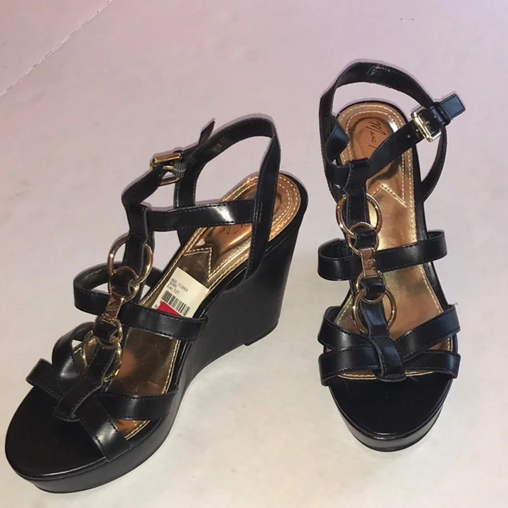 Marc Fisher platform shoes